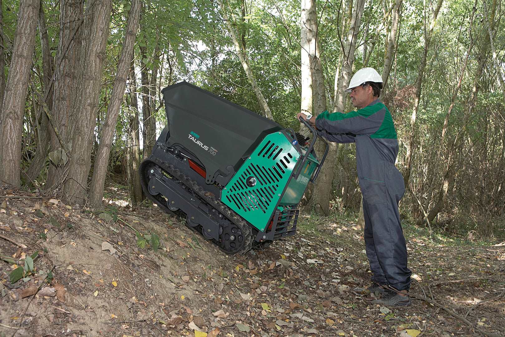 Mini-dumper 700KG | IMER Taurus 700 CP-B8 Tipping Bucket Self-loading Shovel | Petrol - CLM Construction Supplies Ltd